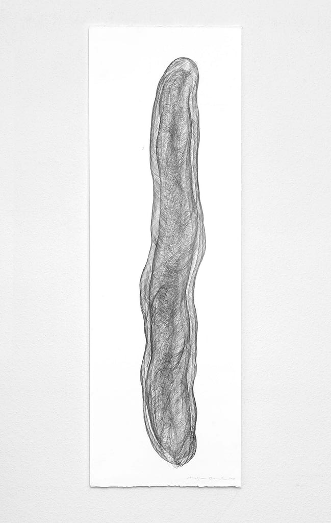 Aus der Serie „Umhüllt", 2018, Bleistift auf Büttenpapier, 120 x 40.2 cm