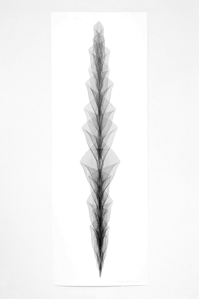 Aus der Werkgruppe „Aufrecht“, 2019, Bleistift auf Papier, 168.2 x 59.4 cm